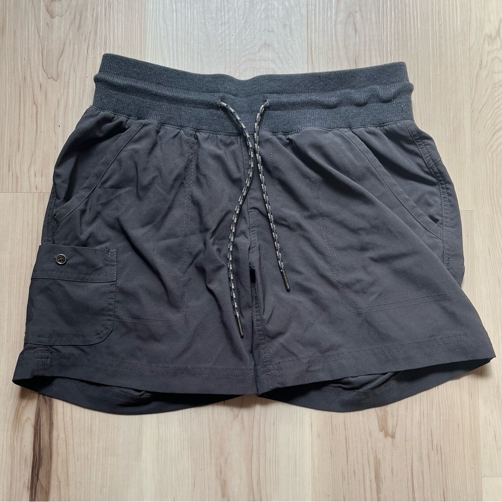 Columbia Drawstring Shorts